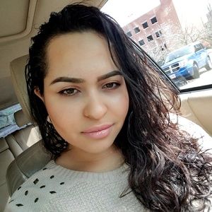 Meet your Posher, Luisa